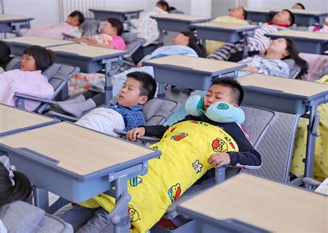 how old are kindergarteners in china